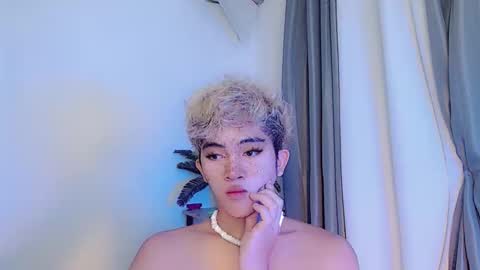 jaysee_hugecox online show from May 21, 6:59 pm