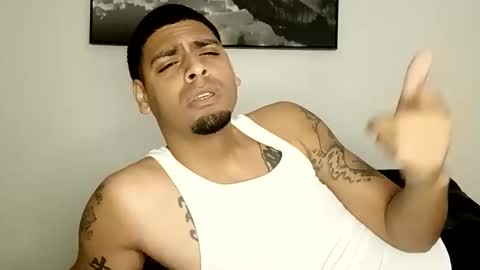 Snapshot of jaysofly89 chatting on December 18, 12:51 pm Jayfly online show from December 18, 12:51 pm