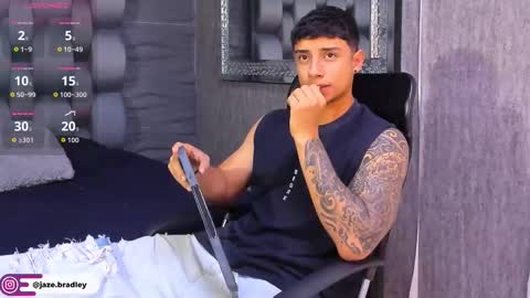 jaze_bradley online show from October 8, 11:19 am