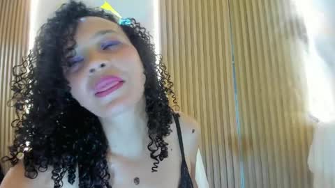 Jazlin  online show from May 23, 3:05 pm