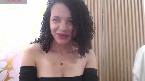Jazlin  online show from May 28, 3:20 pm