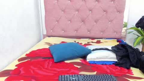 Snapshot of jazmin040_ chatting on January 10, 11:34 am jazmin040_ online show from January 10, 11:34 am