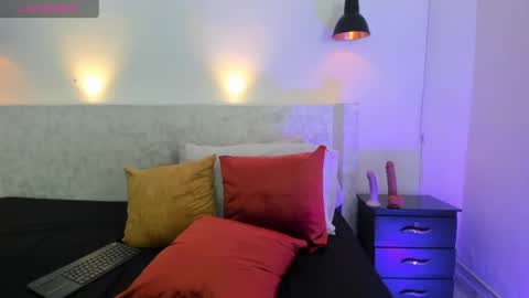 Jazmin online show from May 15, 11:23 pm