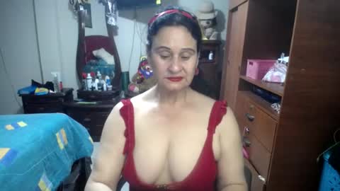 Snapshot of jazmin_rios chatting on July 19, 12:09 pm jazmim online show from July 19, 12:09 pm