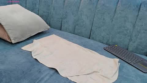 Jasmine  online show from March 9, 10:08 am