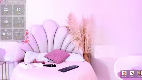 Snapshot of jazminn_01 chatting on July 7, 4:15 am Jazmin online show from July 7, 4:15 am
