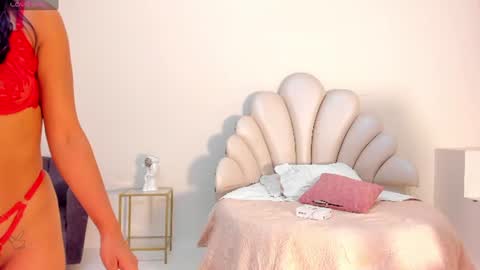 Snapshot of jazminrusso_ chatting on July 16, 6:30 am Jazminrusso online show from July 16, 6:30 am