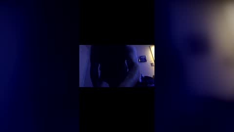 jblumoon2000 online show from May 30, 8:22 am