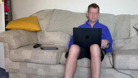 Snapshot of jcar57 chatting on January 11, 11:12 am Jon online show from January 11, 11:12 am