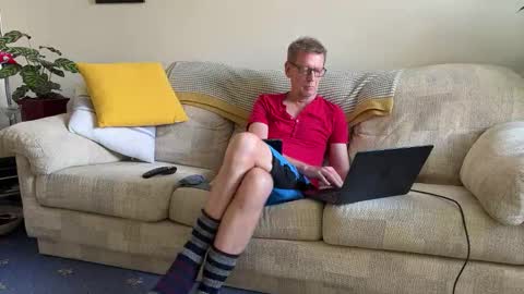 Snapshot of jcar57 chatting on September 30, 2:00 pm Jon online show from September 30, 2:00 pm