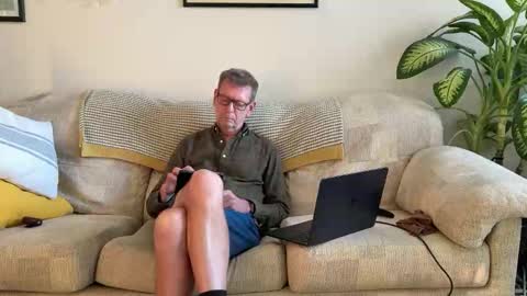 Snapshot of jcar57 chatting on November 17, 2:34 pm Jon online show from November 17, 2:34 pm