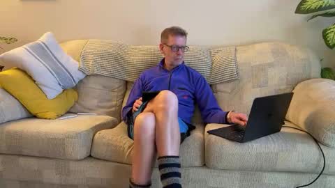 Snapshot of jcar57 chatting on December 15, 3:05 pm Jon online show from December 15, 3:05 pm