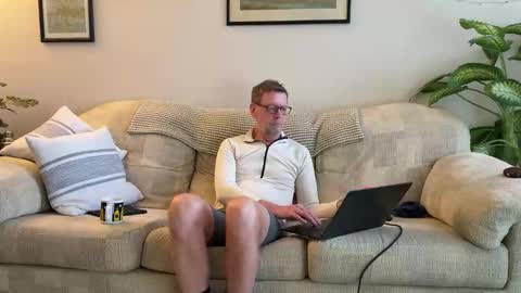 Snapshot of jcar57 chatting on January 6, 2:10 pm Jon online show from January 6, 2:10 pm