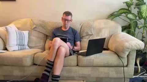 Snapshot of jcar57 chatting on January 9, 10:51 am Jon online show from January 9, 10:51 am