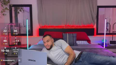 JcMax305 online show from December 18, 4:18 am