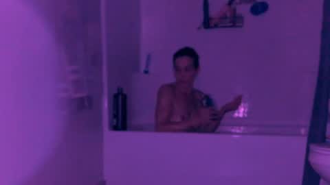 Snapshot of jdawg198211 chatting on April 24, 7:16 pm Far Gone To See online show from April 24, 7:16 pm