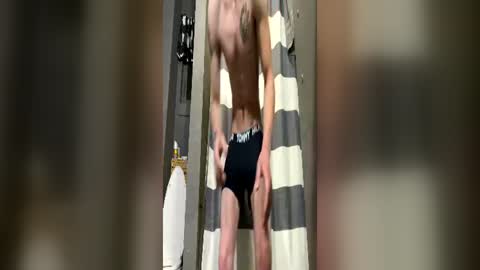 jdick2005 online show from June 17, 8:06 am