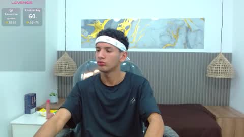 jdwhite18 online show from February 18, 4:30 am