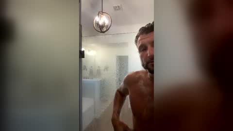 je402121 online show from July 10, 10:56 pm