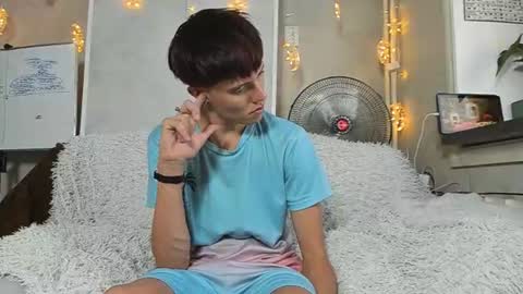 Angel online show from July 31, 10:09 pm