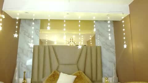 Bella online show from March 12, 4:13 pm