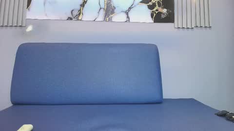 Snapshot of jean_lewis2 chatting on February 22, 1:40 am JEAN online show from February 22, 1:40 am