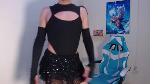 jean_pool18 online show from May 6, 1:36 am