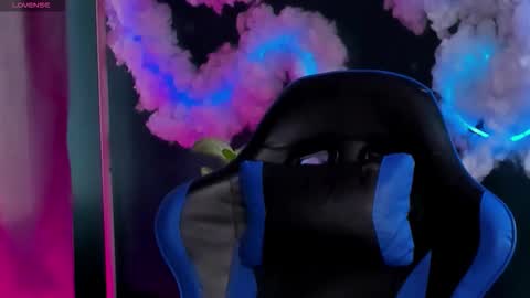 jean_wilsons online show from March 8, 11:14 am