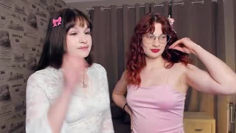 Snapshot of jeanaenny chatting on May 24, 8:03 pm Jeana online show from May 24, 8:03 pm