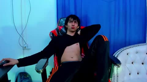 Snapshot of jeanram18 chatting on September 21, 11:12 am JEAN online show from September 21, 11:12 am