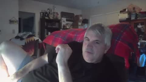 Snapshot of jecko71 chatting on June 1, 1:51 am dadbody71 online show from June 1, 1:51 am