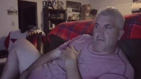 Snapshot of jecko71 chatting on June 7, 3:10 am dadbody71 online show from June 7, 3:10 am