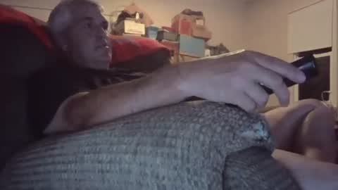 Snapshot of jecko71 chatting on June 28, 3:56 am dadbody71 online show from June 28, 3:56 am