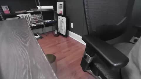 Snapshot of jedge4404 chatting on October 15, 2:39 pm jedge4404 online show from October 15, 2:39 pm