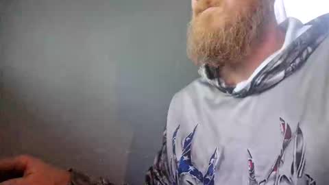 Snapshot of jeepcod87 chatting on May 9, 10:53 am jeepcod87 online show from May 9, 10:53 am