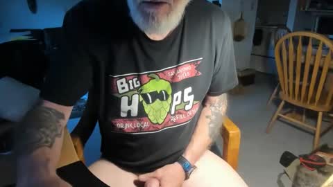 Snapshot of jeepman56 chatting on May 14, 12:56 pm jeepman56 online show from May 14, 12:56 pm