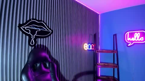 Snapshot of jefer_rick chatting on February 6, 6:40 am Jeff online show from February 6, 6:40 am