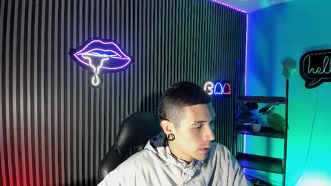 Snapshot of jefer_rick chatting on December 1, 12:10 pm Jeff online show from December 1, 12:10 pm