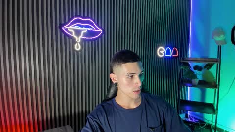 Snapshot of jefer_rick chatting on December 4, 11:24 pm Jeff online show from December 4, 11:24 pm