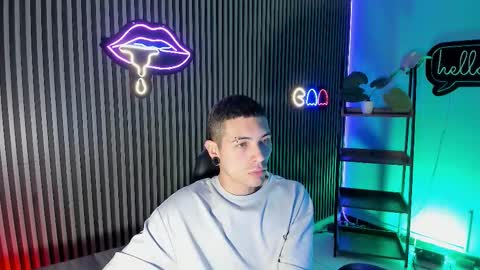 Snapshot of jefer_rick chatting on December 16, 12:32 pm Jeff online show from December 16, 12:32 pm