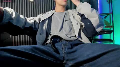 Snapshot of jefer_rick chatting on December 19, 12:01 pm Jeff online show from December 19, 12:01 pm