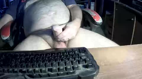 Snapshot of jeff_40962 chatting on January 6, 2:36 pm Jeffrey Sinclair online show from January 6, 2:36 pm