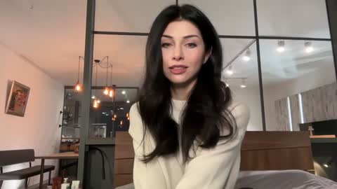 Snapshot of jeffreycola chatting on December 1, 8:25 pm jennifer bones online show from December 1, 8:25 pm