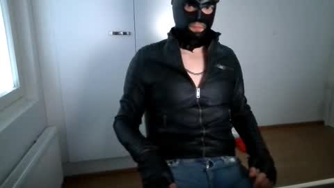 Snapshot of jeler888 chatting on May 15, 6:26 pm jeler888 online show from May 15, 6:26 pm