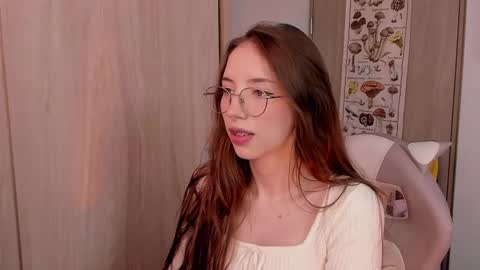 Snapshot of jelly_w5 chatting on March 10, 9:51 pm Jelly online show from March 10, 9:51 pm