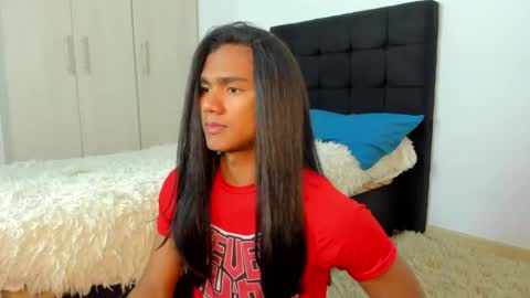 Snapshot of jem_roses3 chatting on May 3, 2:17 am jem roses3 online show from May 3, 2:17 am