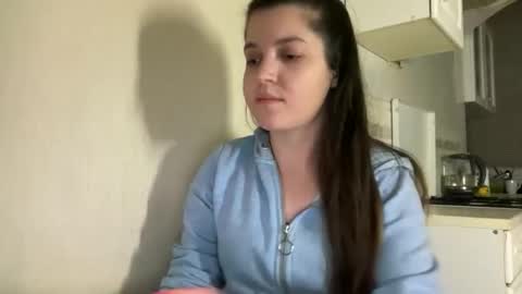 Jen Heloise online show from November 11, 9:37 pm