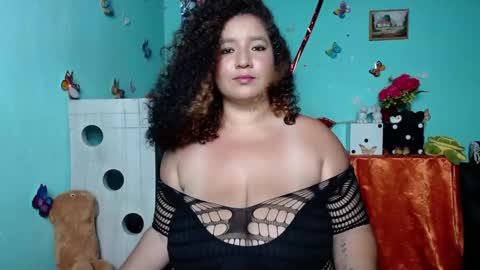 Snapshot of jenifer_bigboobs chatting on February 27, 4:41 am jenifer bigboobs online show from February 27, 4:41 am