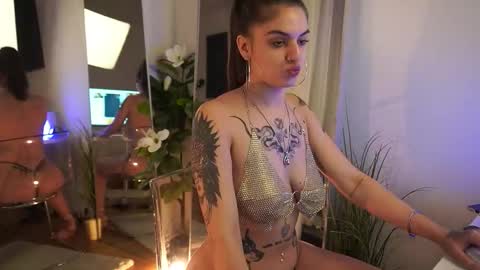 Snapshot of jeniffer_foxx chatting on September 18, 4:47 am jeniffer_foxx online show from September 18, 4:47 am