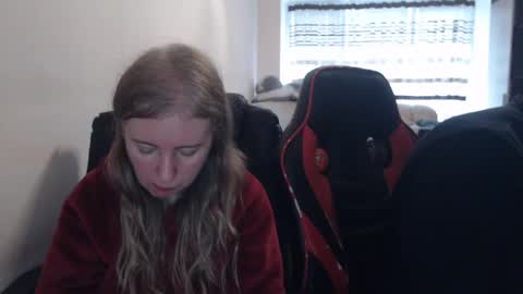 JenisAndPeter online show from November 13, 8:35 am